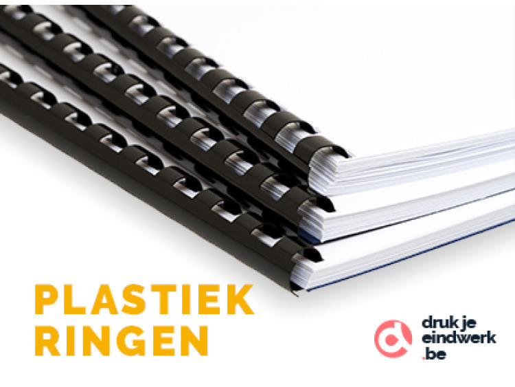Document met plastiek ringen